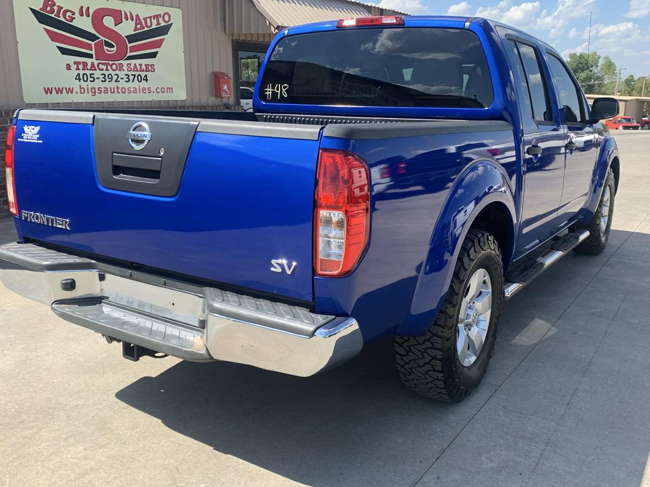 Nissan Frontier 2WD Crew Cab SWB Auto SV 2012