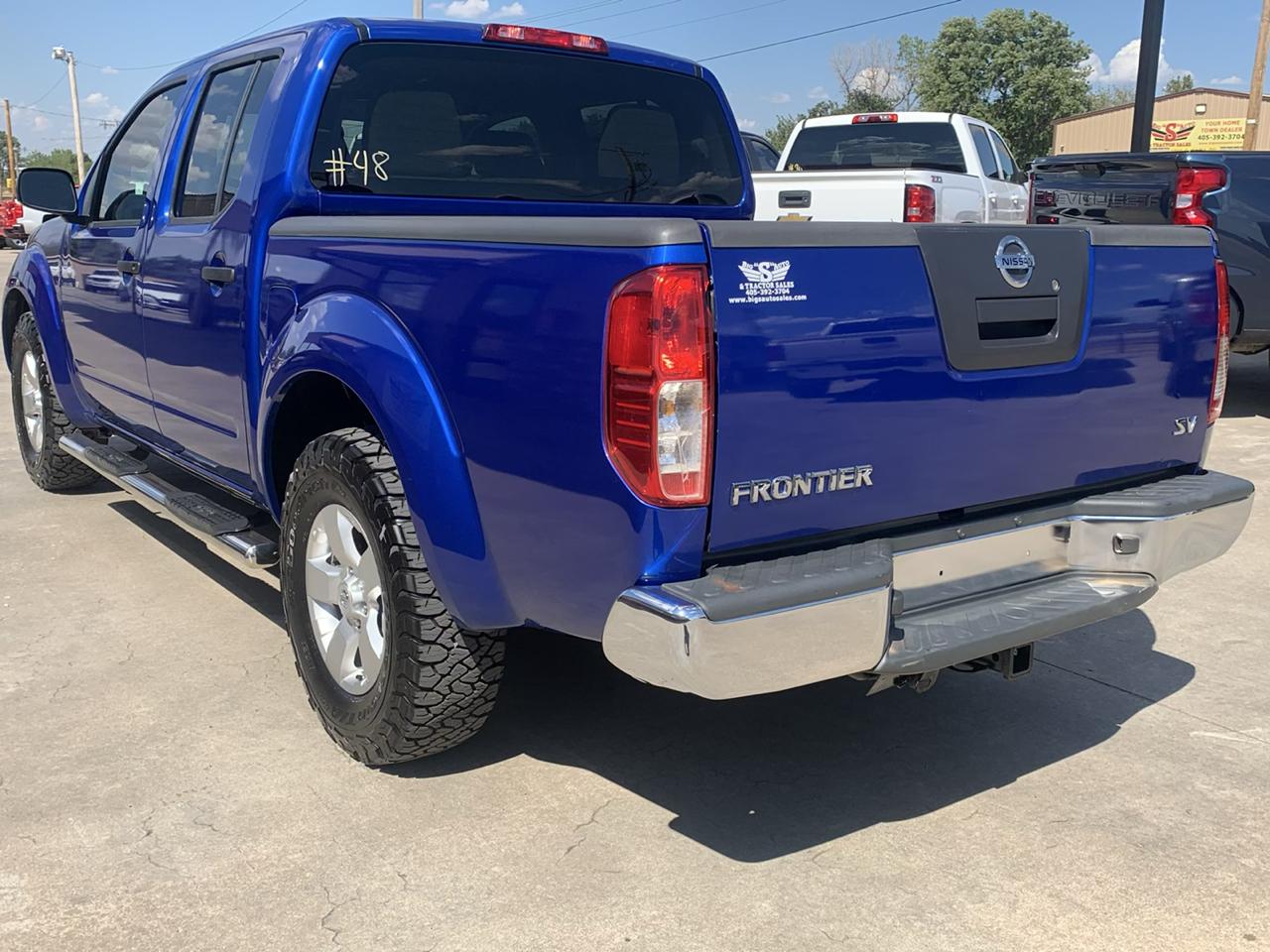 Nissan Frontier 2WD Crew Cab SWB Auto SV 2012