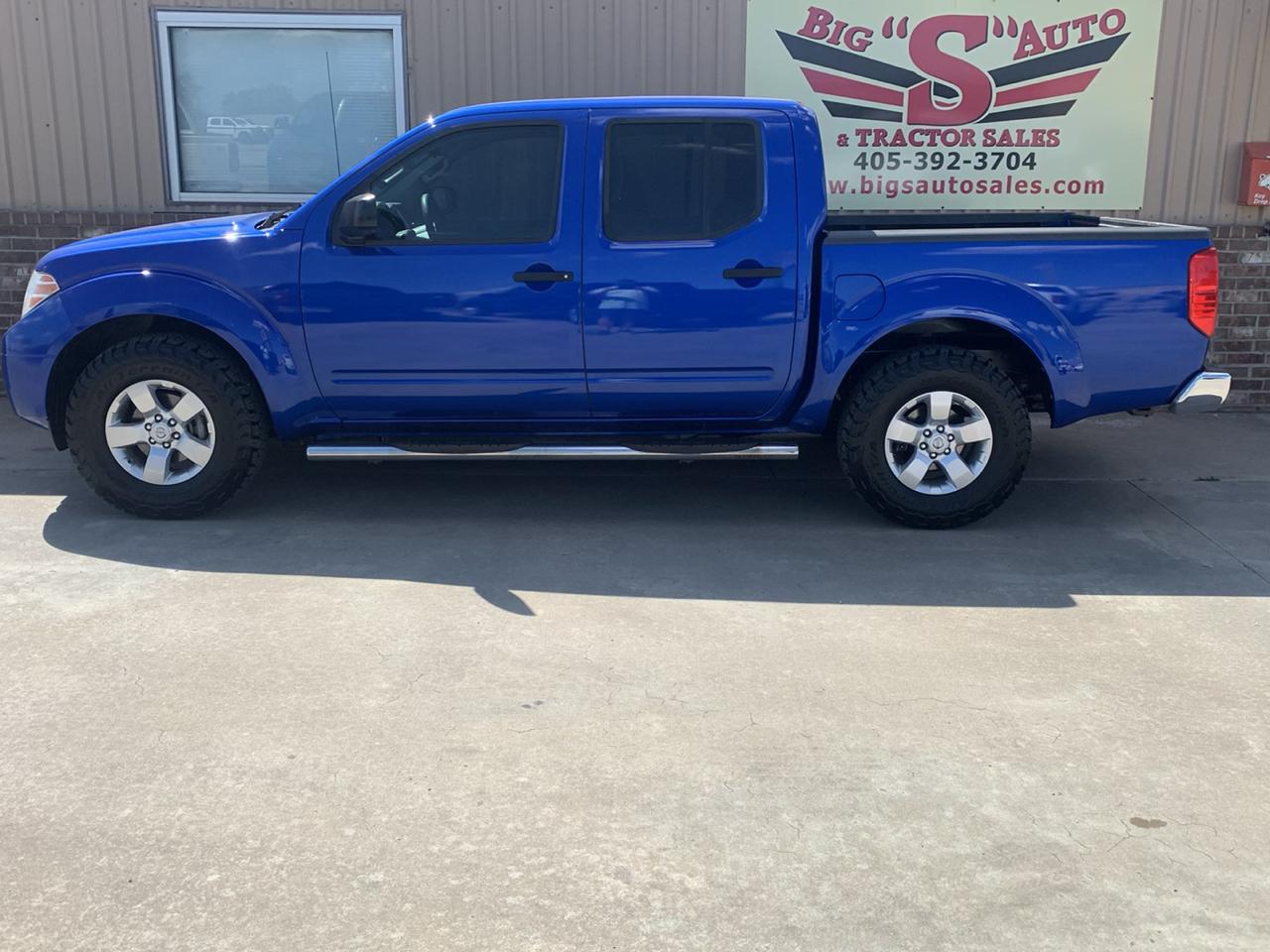 Nissan Frontier 2WD Crew Cab SWB Auto SV 2012