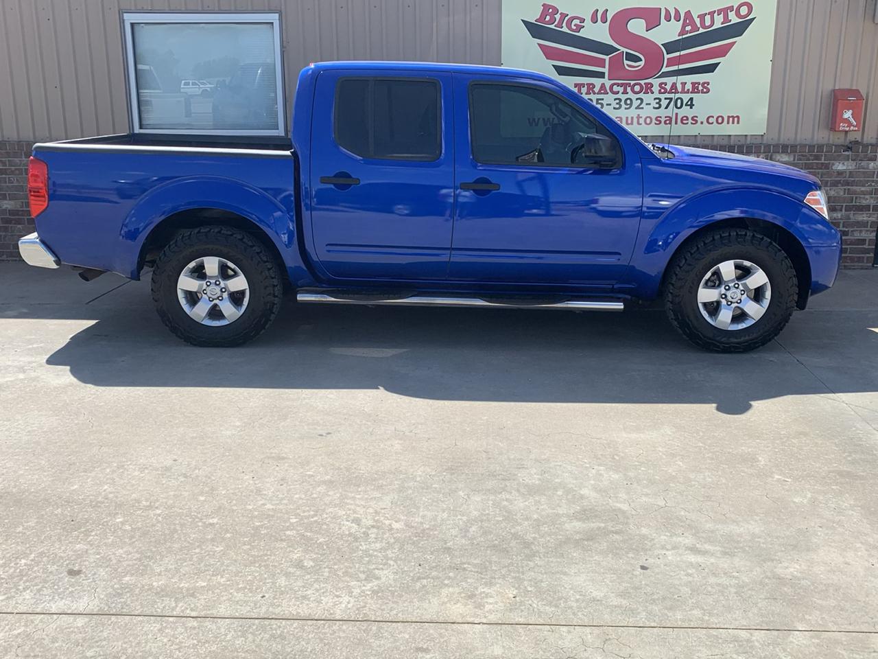 Nissan Frontier 2WD Crew Cab SWB Auto SV 2012