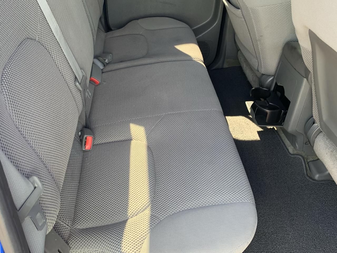 Nissan Frontier 2WD Crew Cab SWB Auto SV 2012