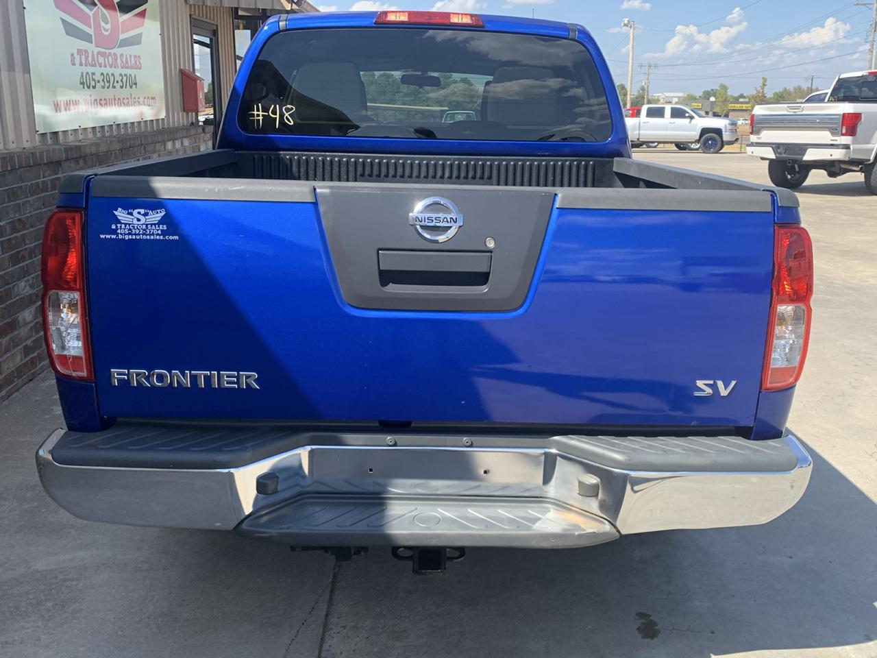 Nissan Frontier 2WD Crew Cab SWB Auto SV 2012