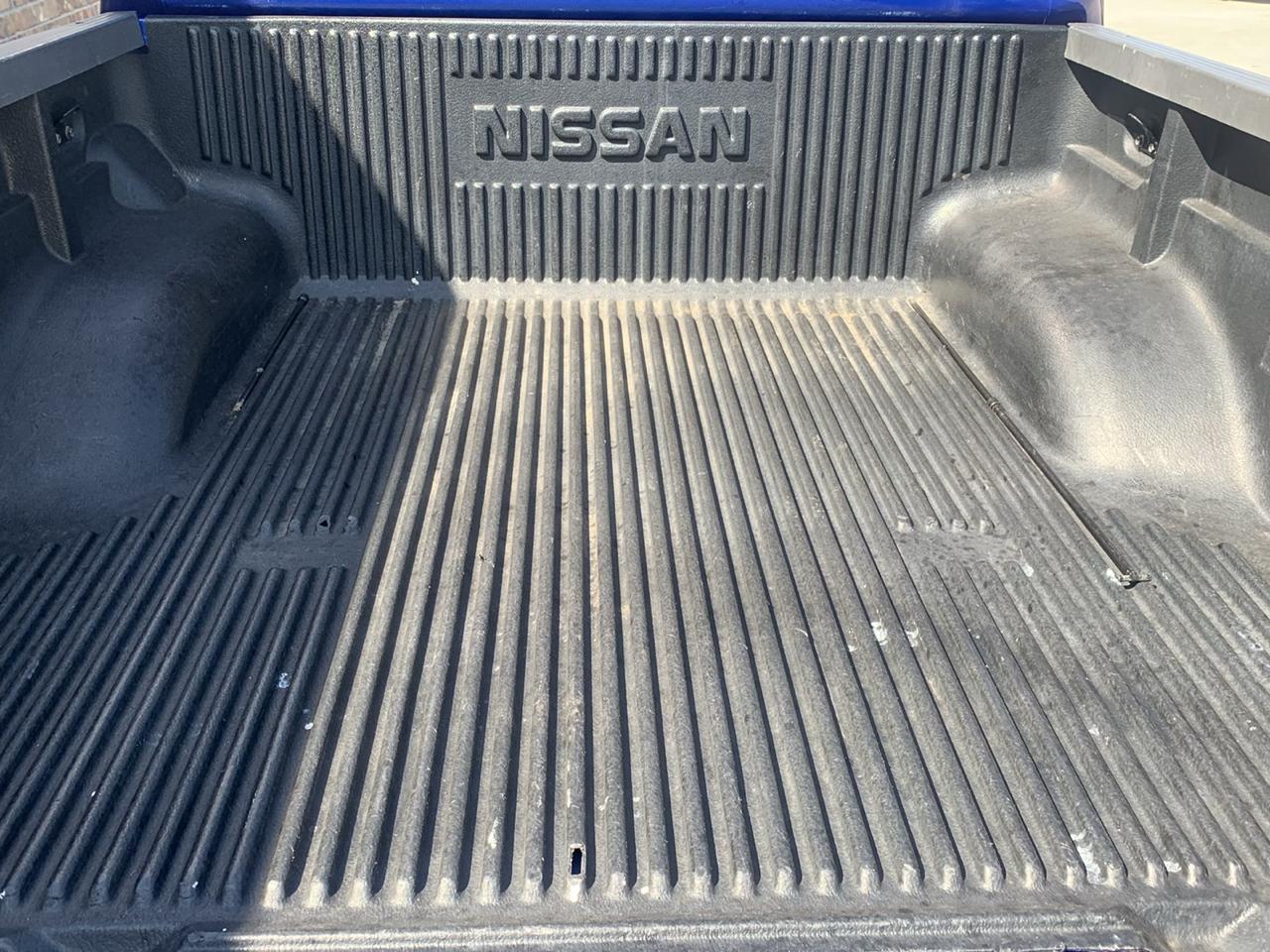 Nissan Frontier 2WD Crew Cab SWB Auto SV 2012