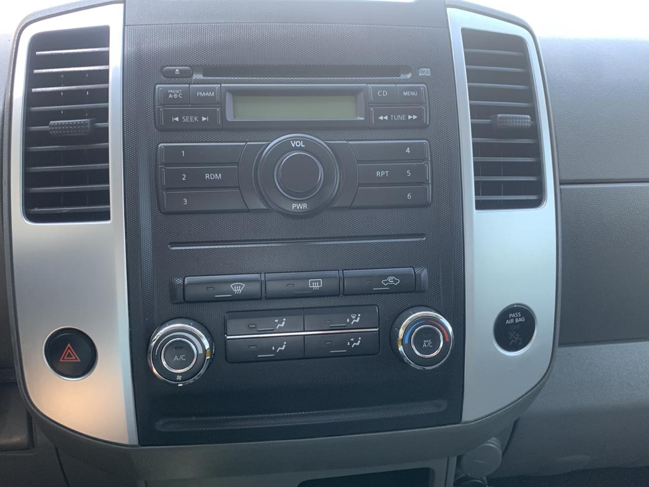 Nissan Frontier 2WD Crew Cab SWB Auto SV 2012