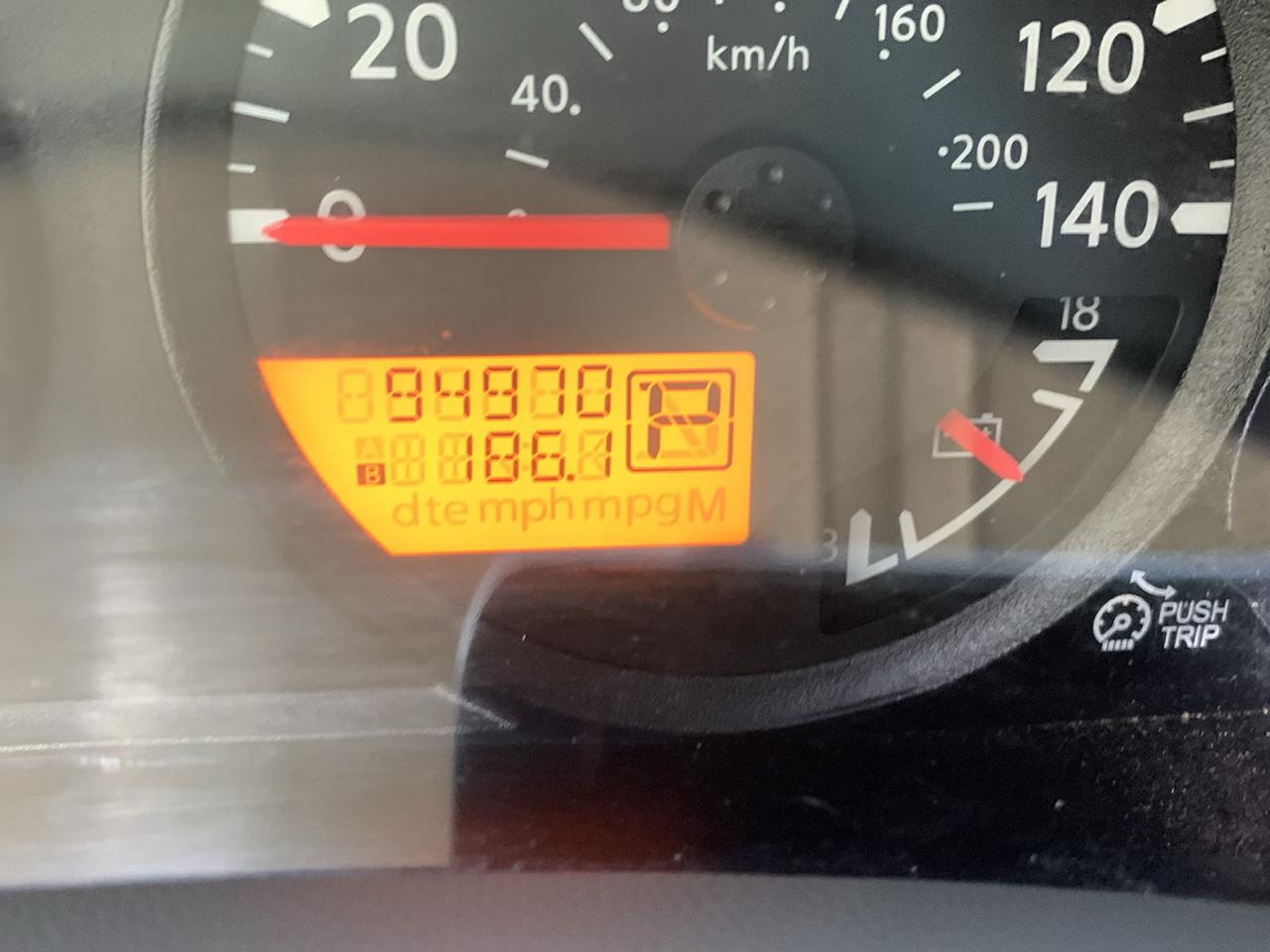 Nissan Frontier 2WD Crew Cab SWB Auto SV 2012
