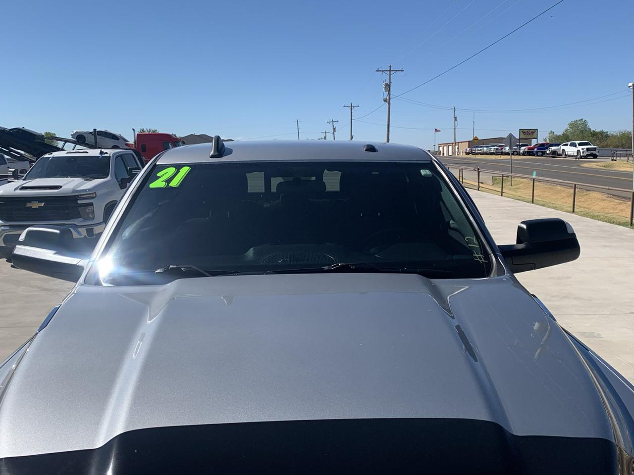 RAM 2500 Tradesman 4x4 Crew Cab 6'4" Box 2021