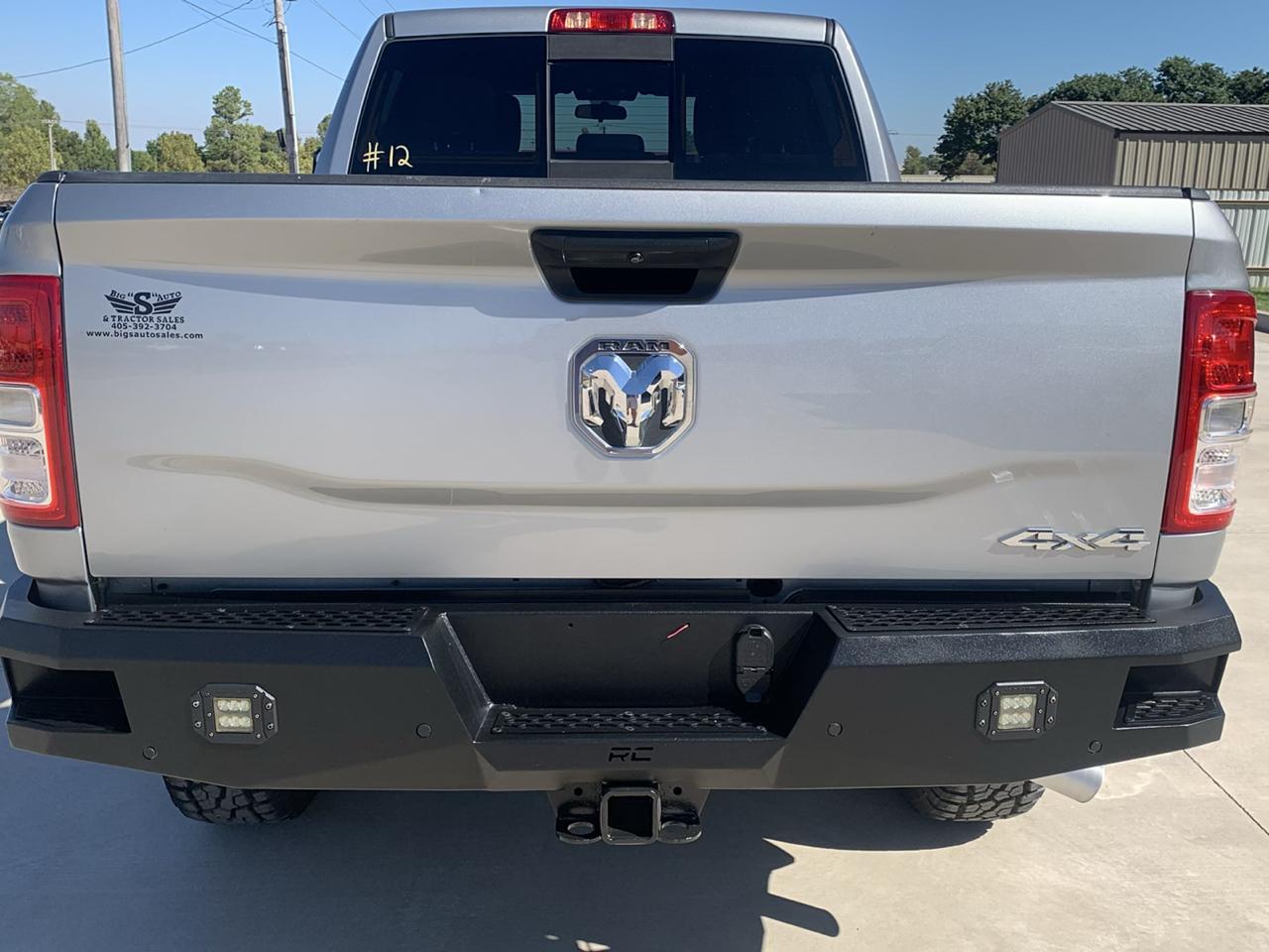 RAM 2500 Tradesman 4x4 Crew Cab 6'4" Box 2021