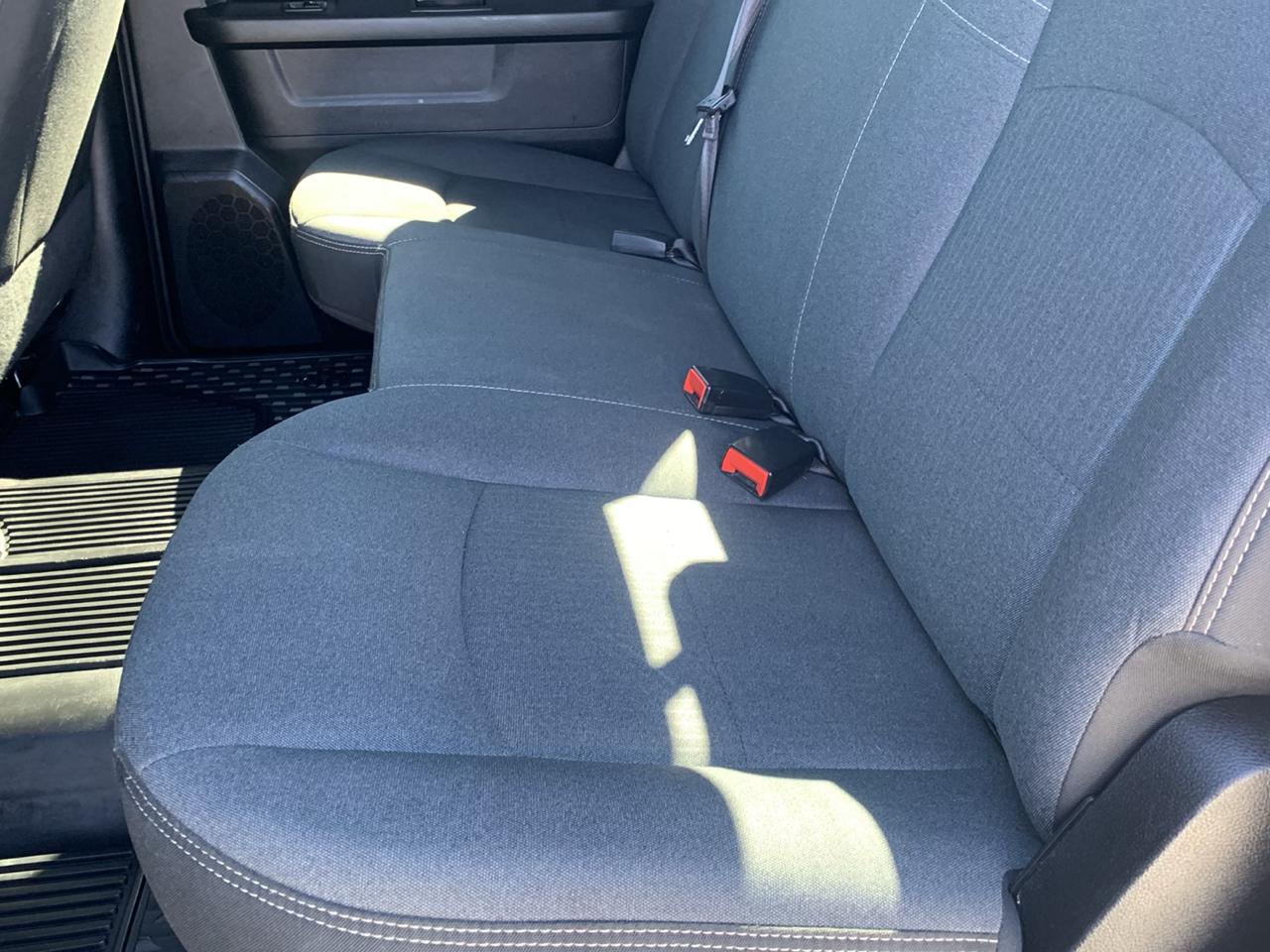 RAM 2500 Tradesman 4x4 Crew Cab 6'4" Box 2021