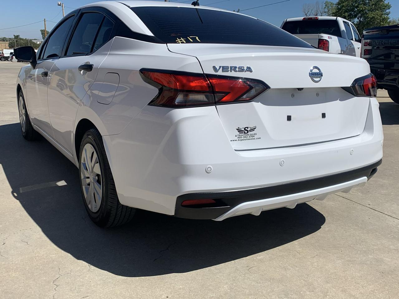 Nissan Versa S CVT 2022
