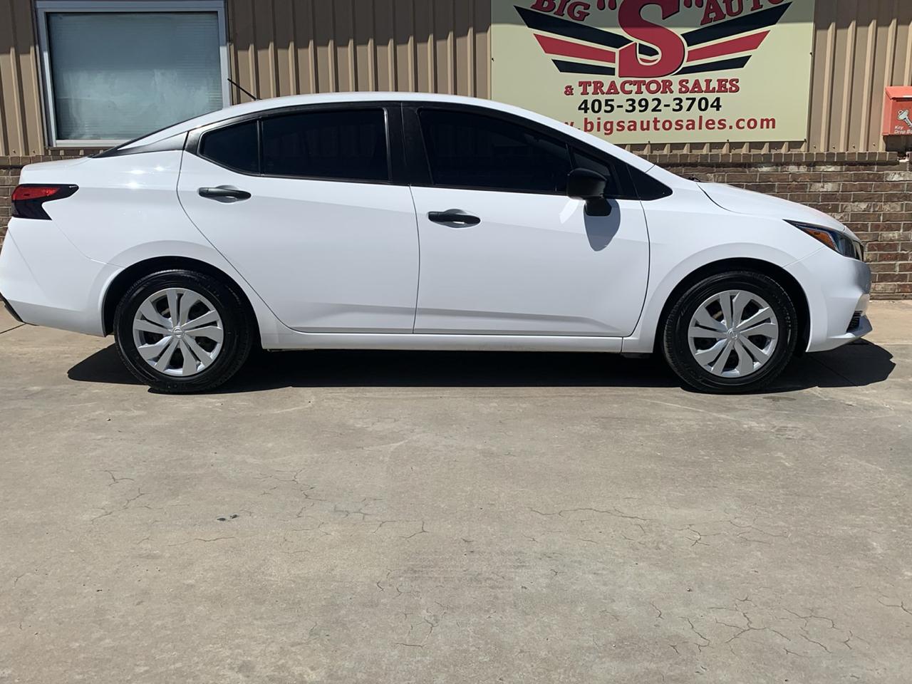 Nissan Versa S CVT 2022