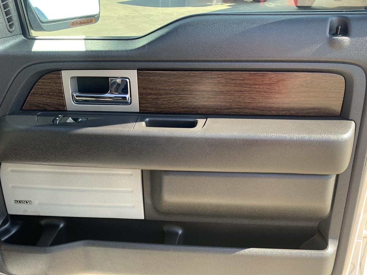 Ford F-150 4WD SuperCrew 139" Lariat 2014