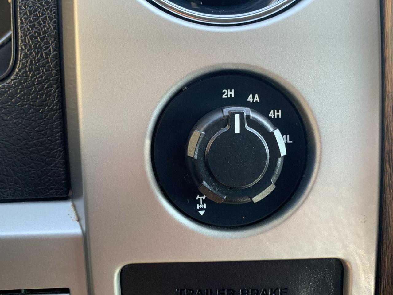 Ford F-150 4WD SuperCrew 139" Lariat 2014