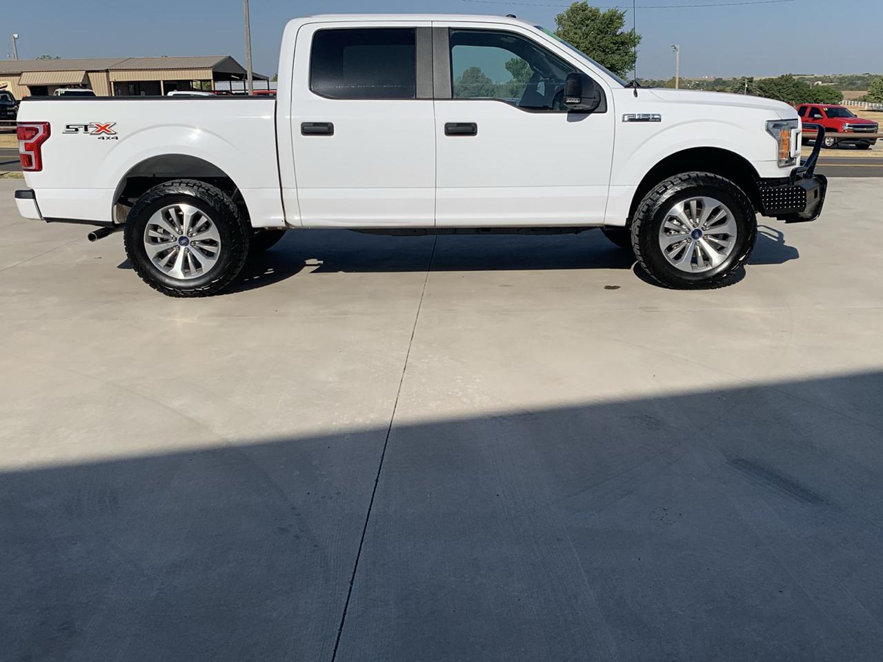 Ford F-150 4WD SuperCrew 145" STX 2018