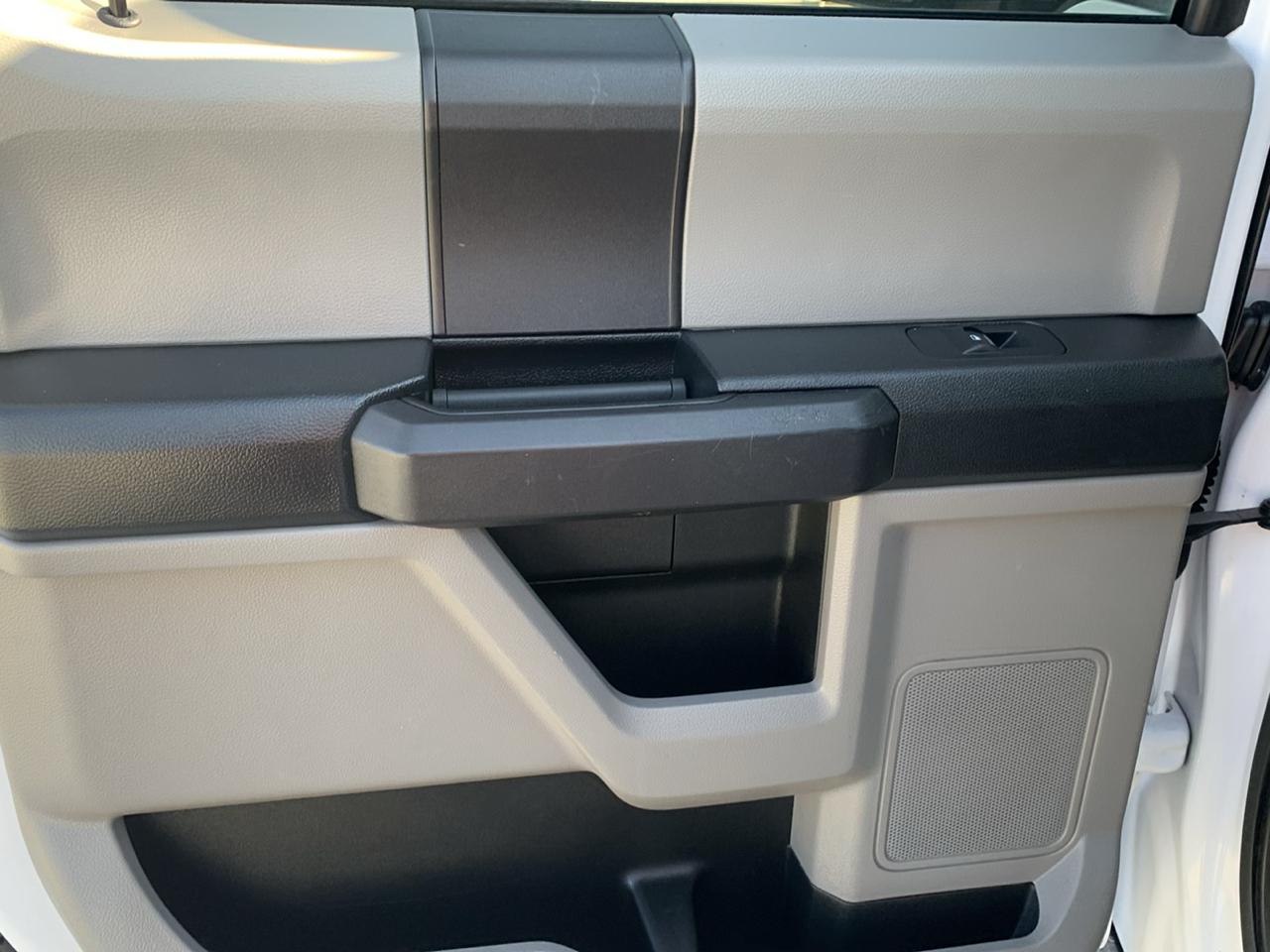 Ford F-150 4WD SuperCrew 145" STX 2018