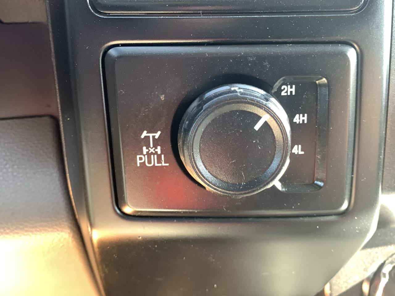 Ford F-150 4WD SuperCrew 145" STX 2018