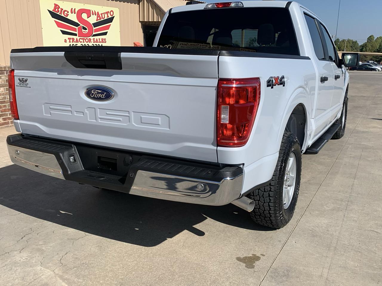 Ford F-150 4WD SuperCrew 139" XLT 2021