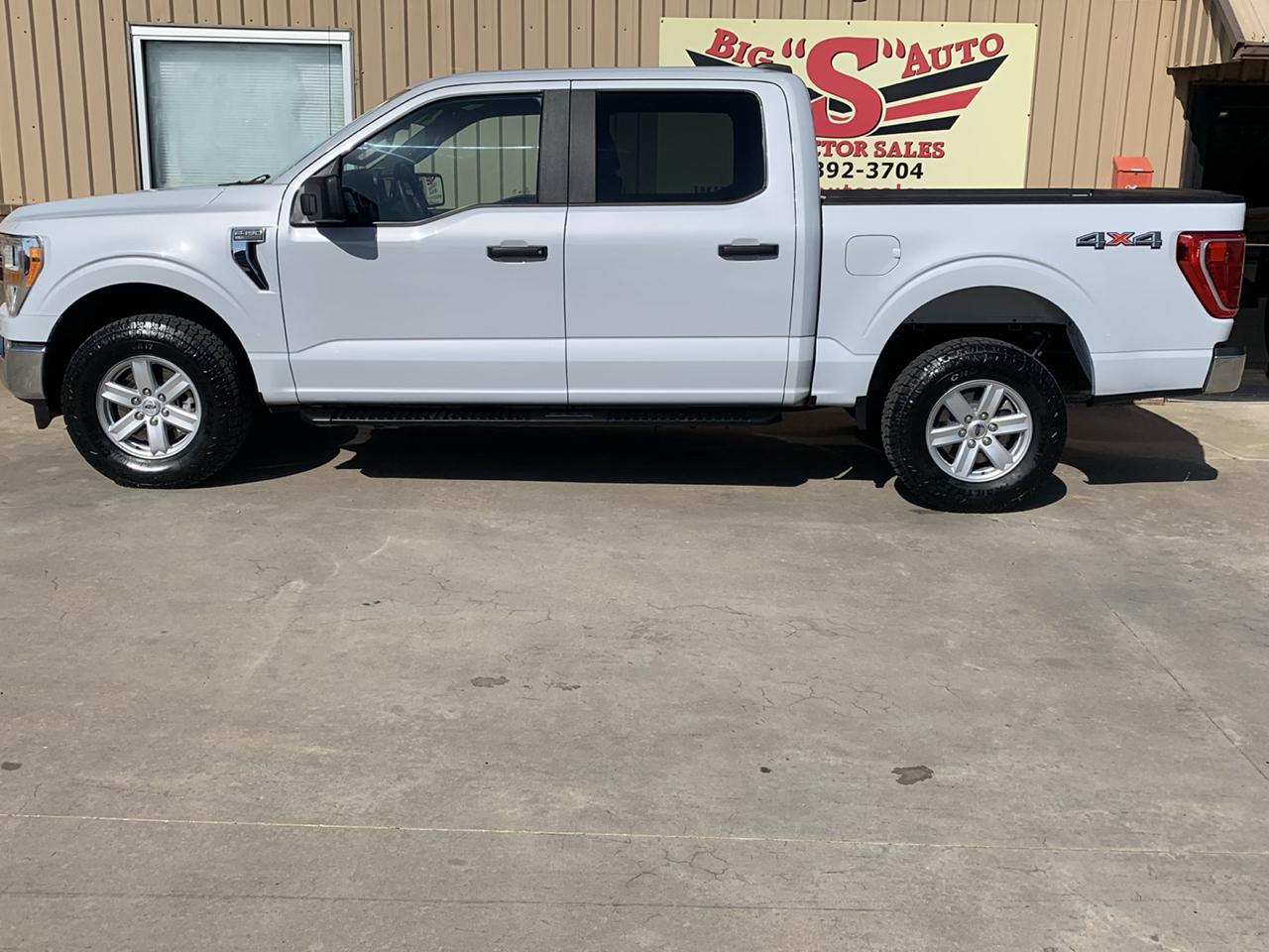 Ford F-150 4WD SuperCrew 139" XLT 2021