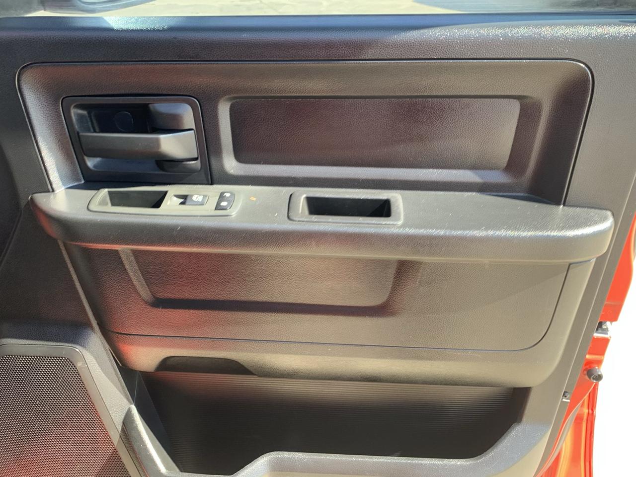 RAM 1500 2WD Quad Cab 140.5" Tradesman 2014