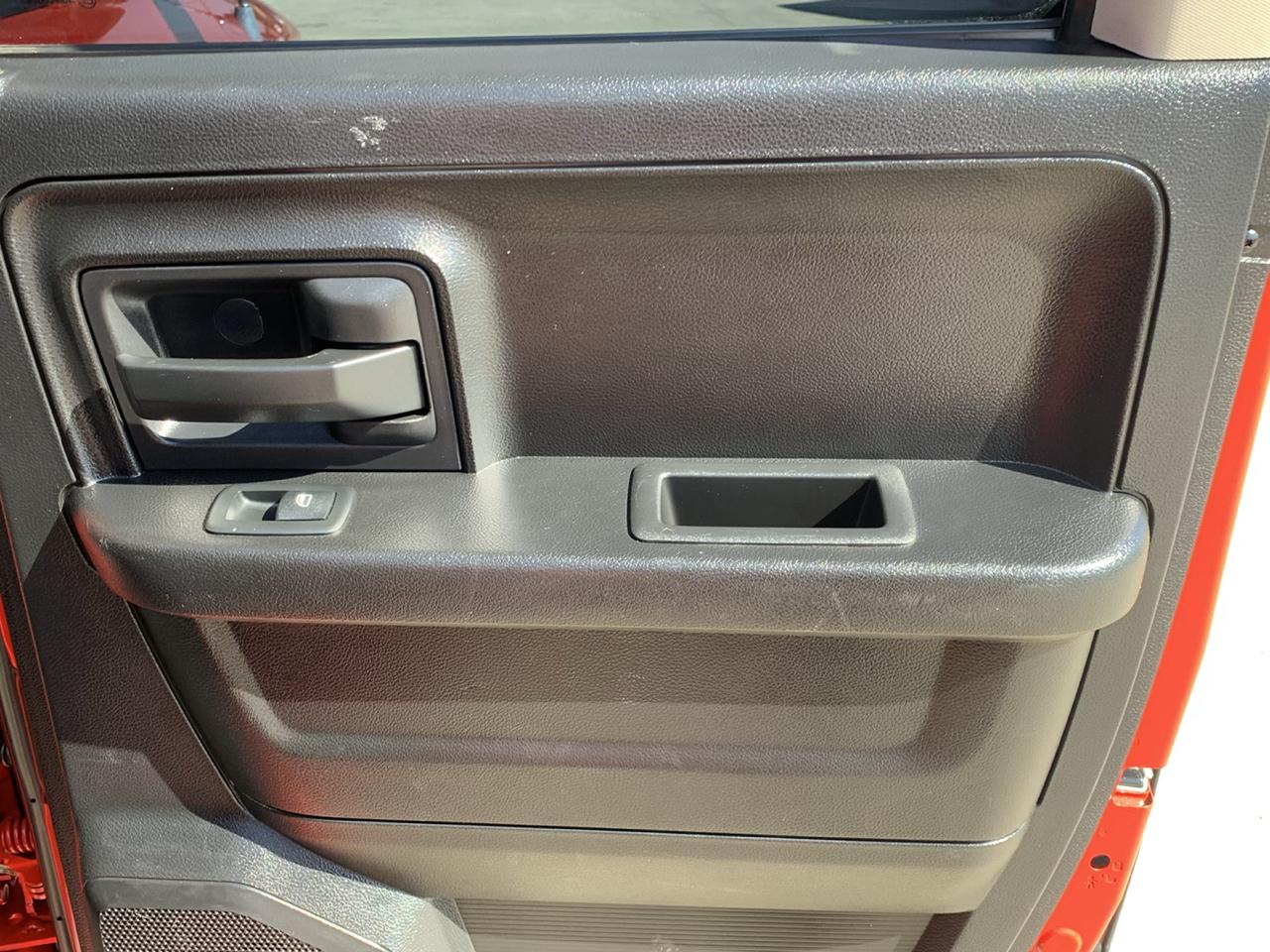 RAM 1500 2WD Quad Cab 140.5" Tradesman 2014