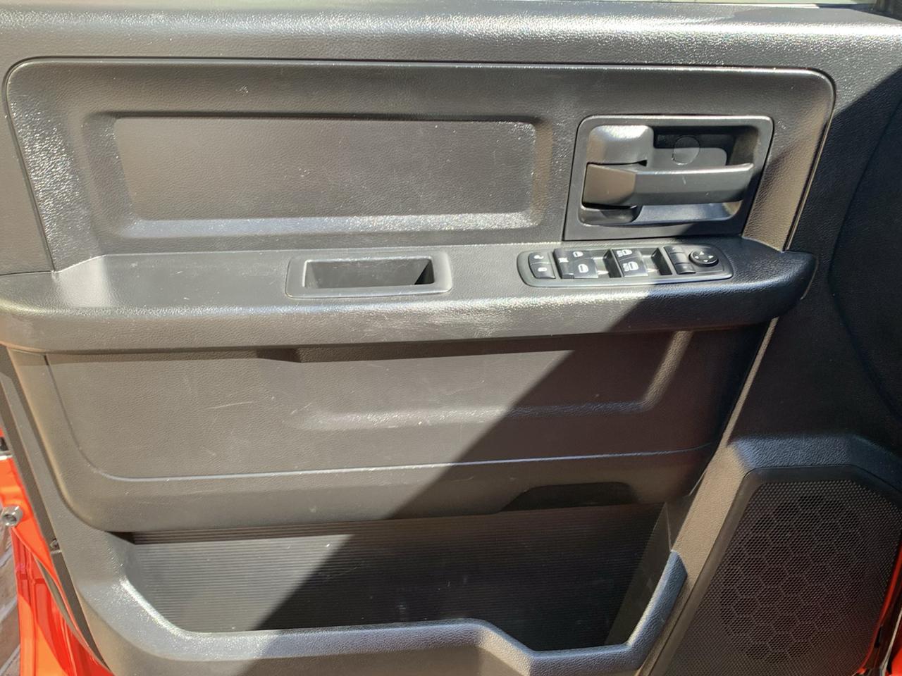 RAM 1500 2WD Quad Cab 140.5" Tradesman 2014