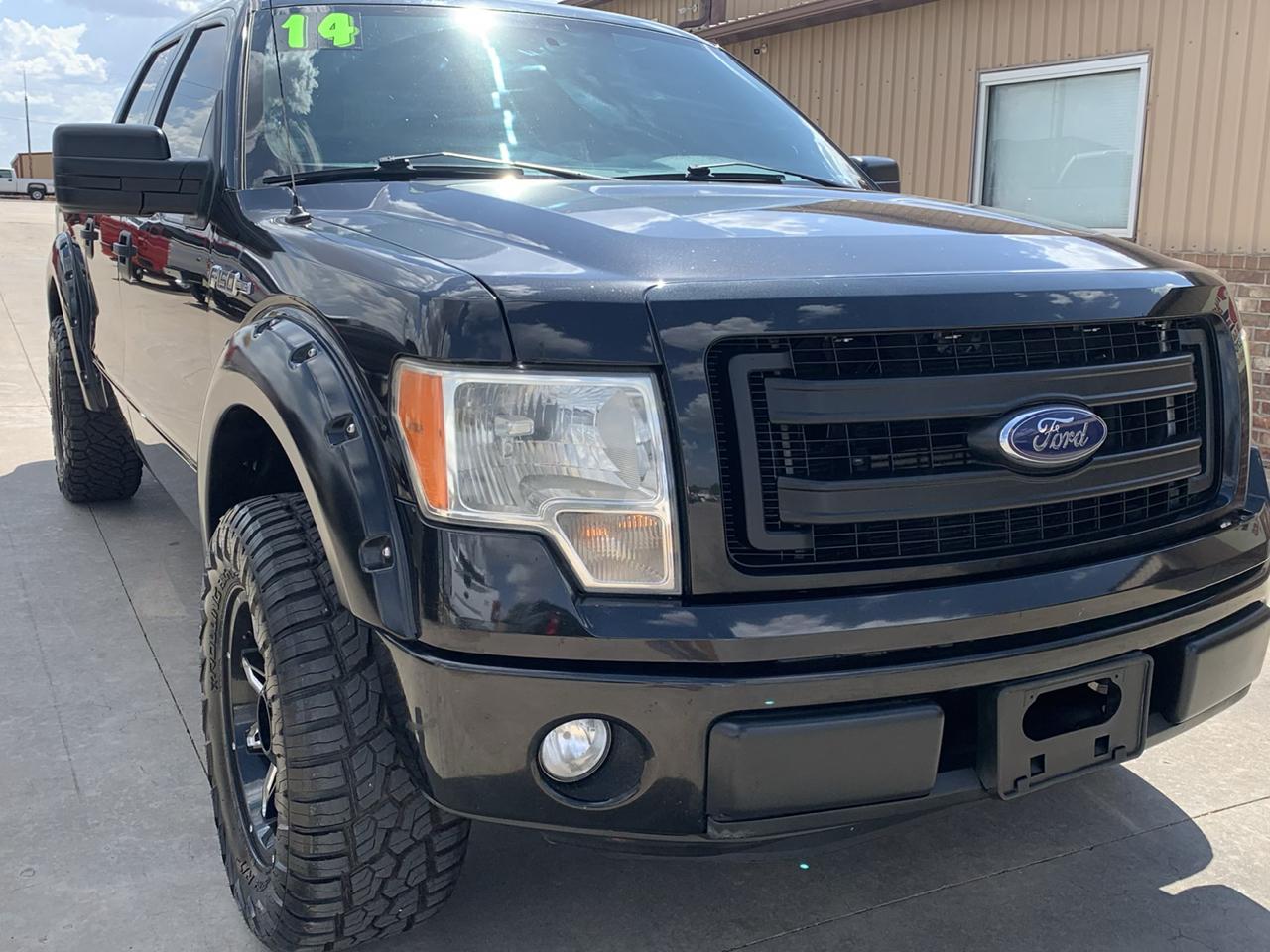 Ford F-150 2WD SuperCrew 145" STX 2014
