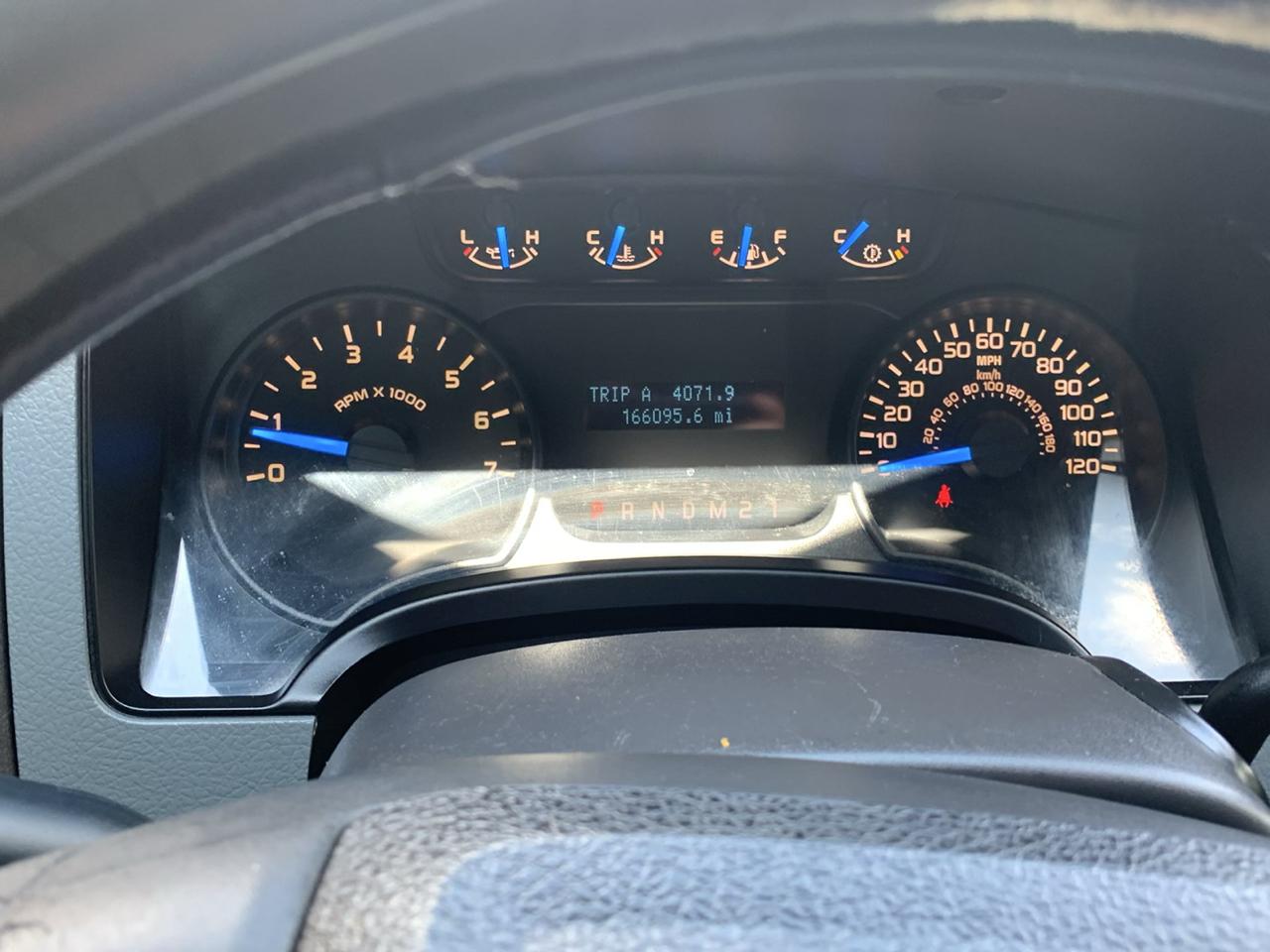 Ford F-150 2WD SuperCrew 145" STX 2014
