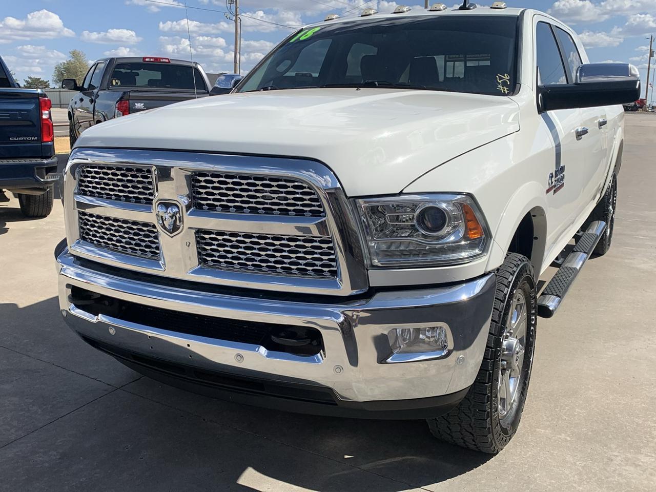 RAM 2500 Laramie 4x4 Mega Cab 6'4" Box 2018