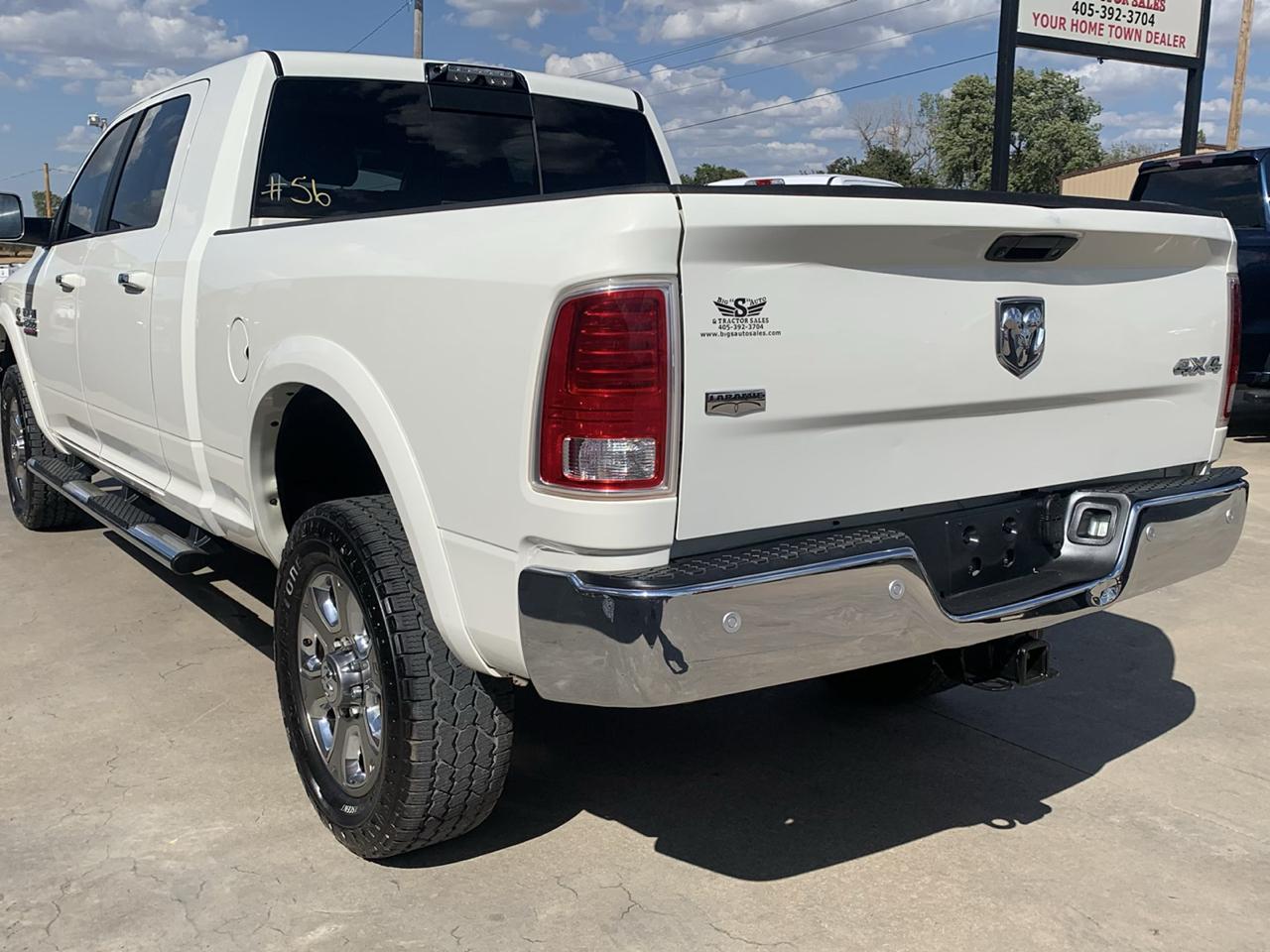RAM 2500 Laramie 4x4 Mega Cab 6'4" Box 2018