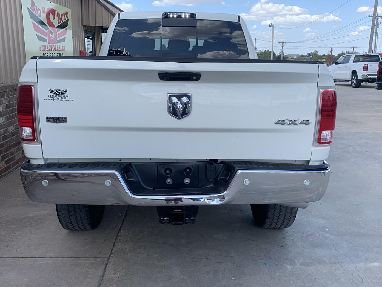 RAM 2500 Laramie 4x4 Mega Cab 6'4" Box 2018