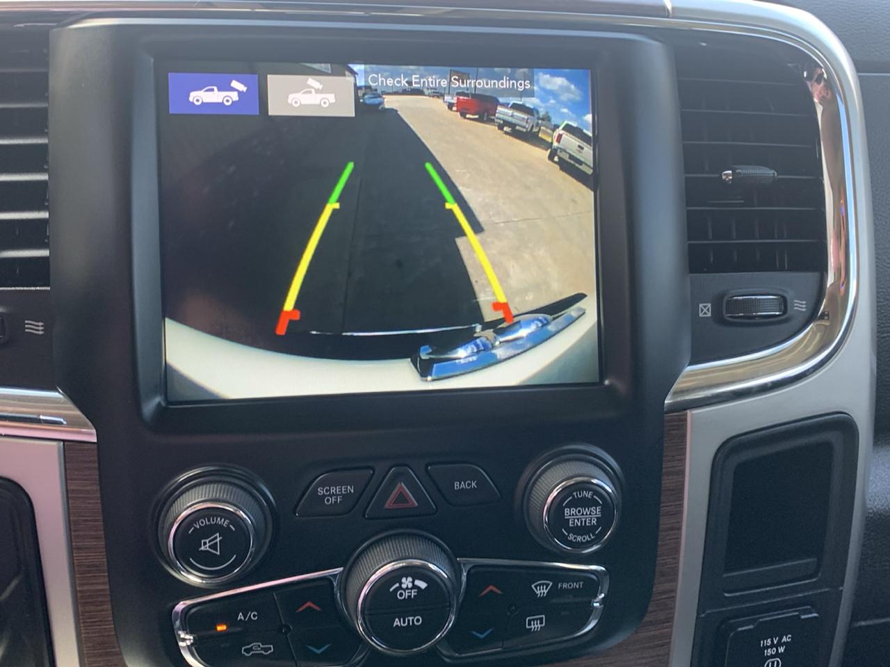 RAM 2500 Laramie 4x4 Mega Cab 6'4" Box 2018