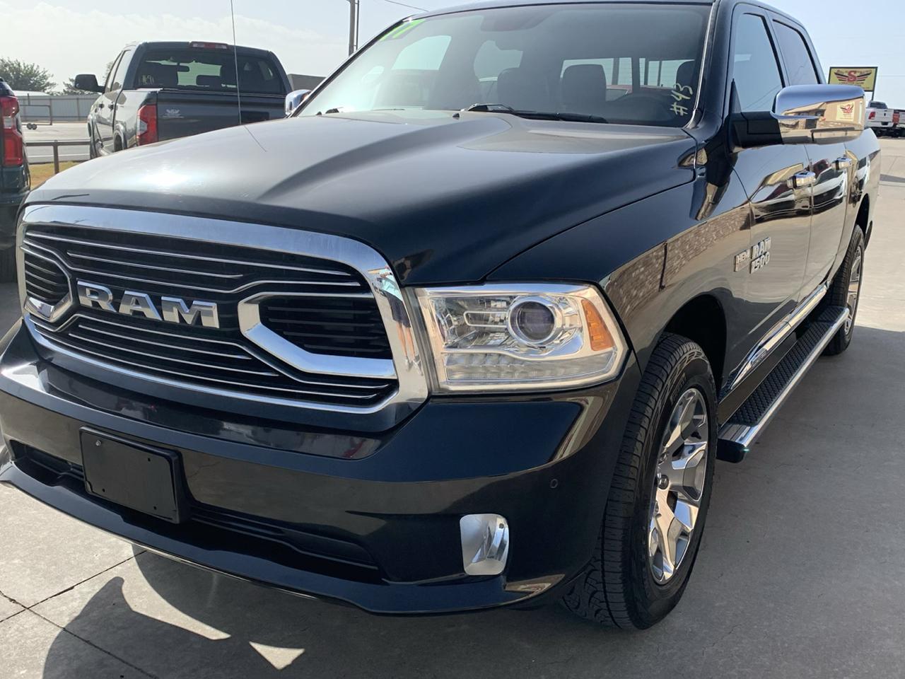RAM 1500 Limited 4x4 Crew Cab 5'7" Box 2017