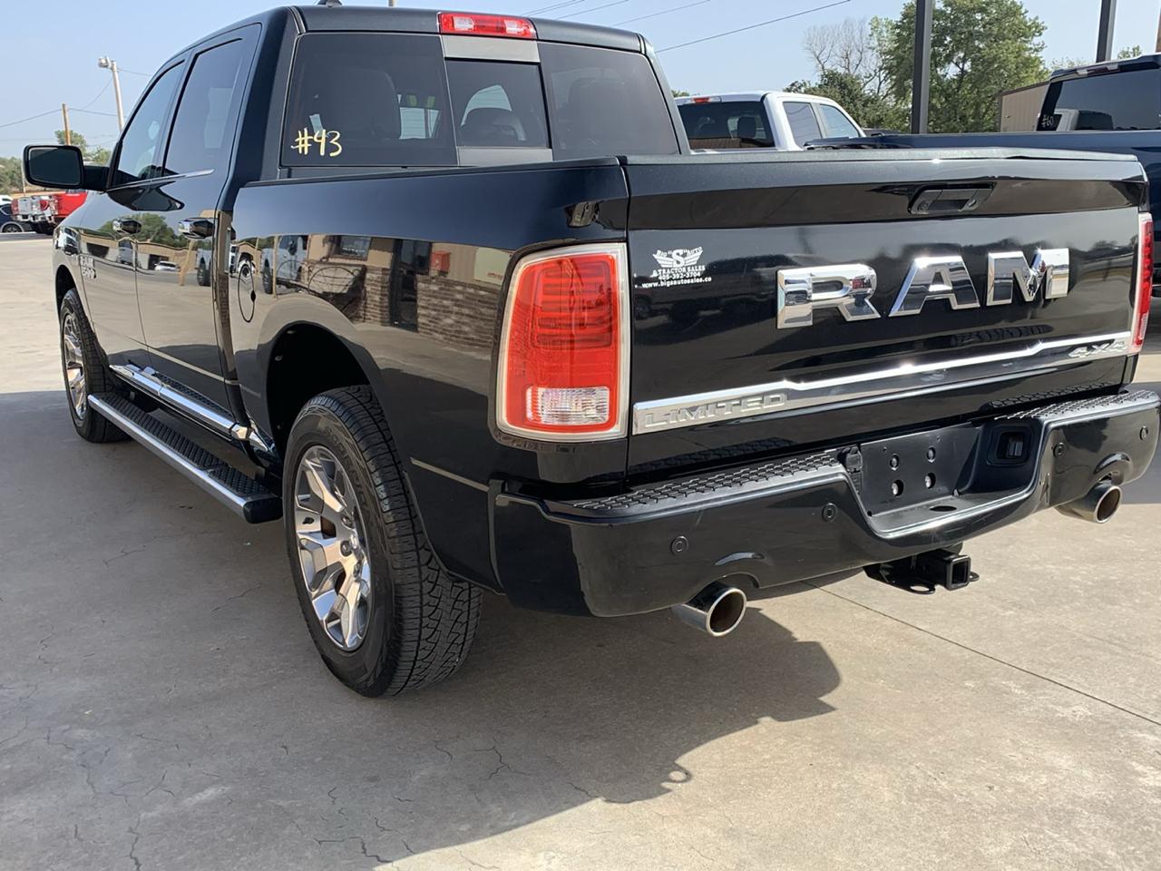 RAM 1500 Limited 4x4 Crew Cab 5'7" Box 2017