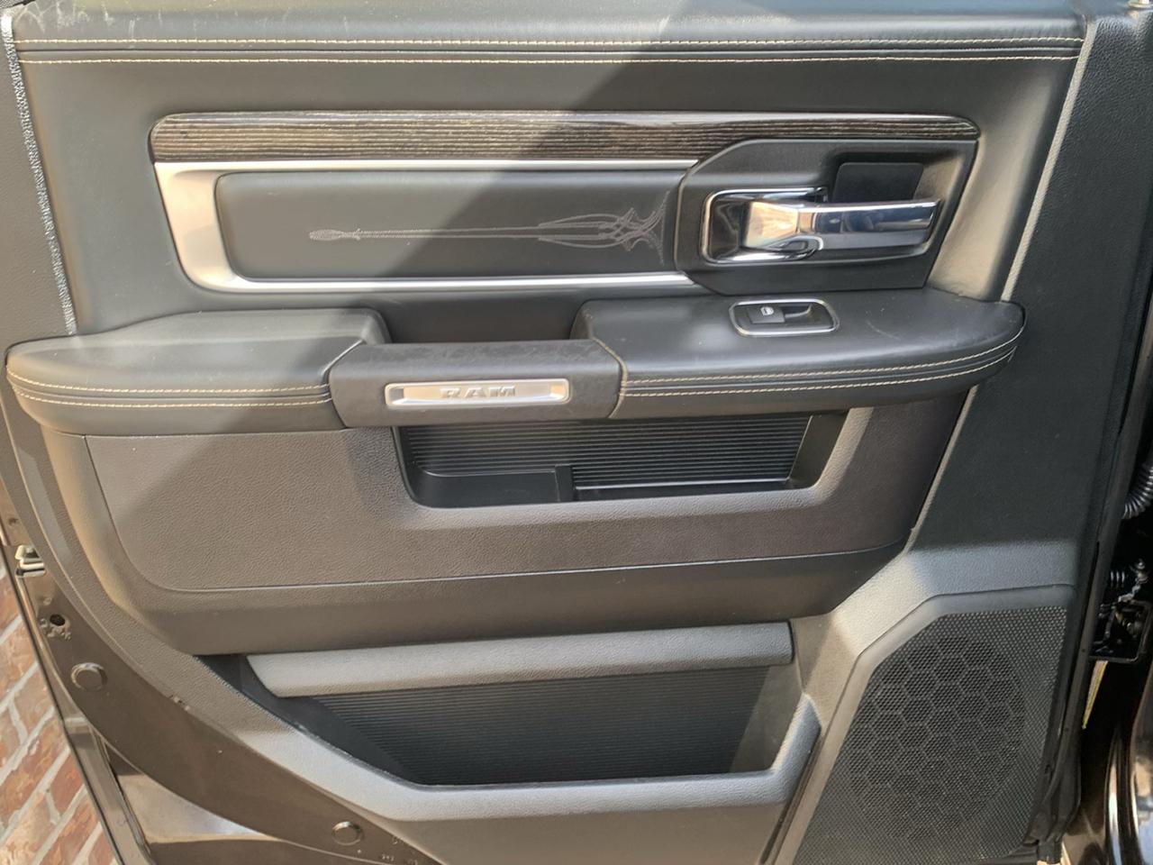 RAM 1500 Limited 4x4 Crew Cab 5'7" Box 2017