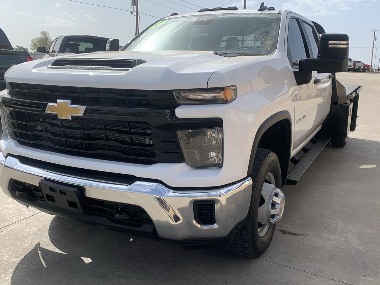 Chevrolet Silverado 3500HD CC 4WD Crew Cab 177" WB, 60" CA Work Truck 2024