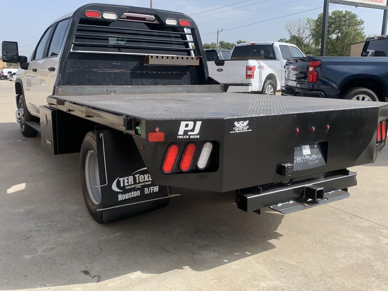Chevrolet Silverado 3500HD CC 4WD Crew Cab 177" WB, 60" CA Work Truck 2024