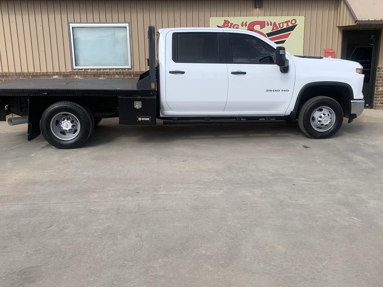 Chevrolet Silverado 3500HD CC 4WD Crew Cab 177" WB, 60" CA Work Truck 2024