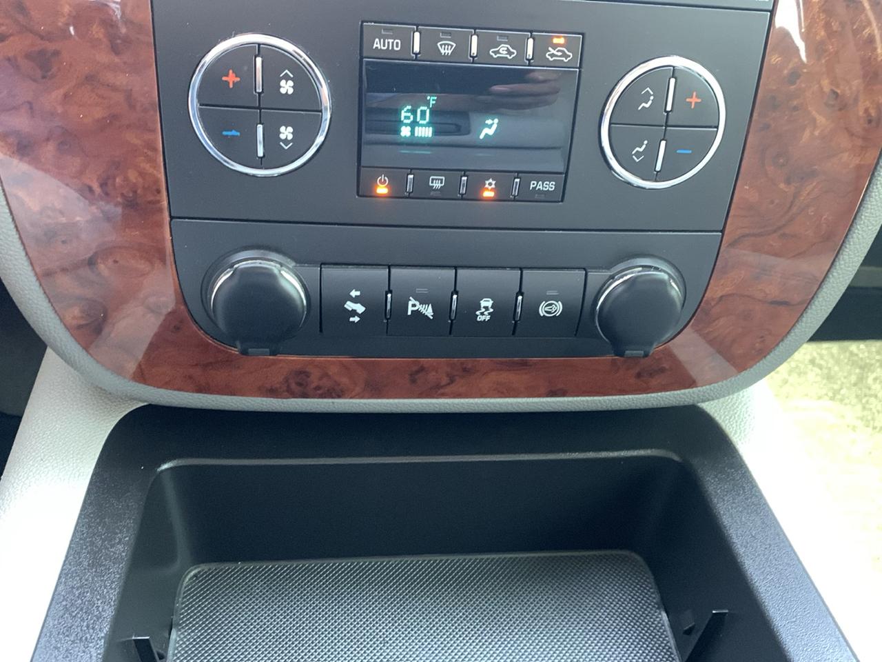 Chevrolet Silverado 2500HD 4WD Crew Cab 153.7" LTZ 2012