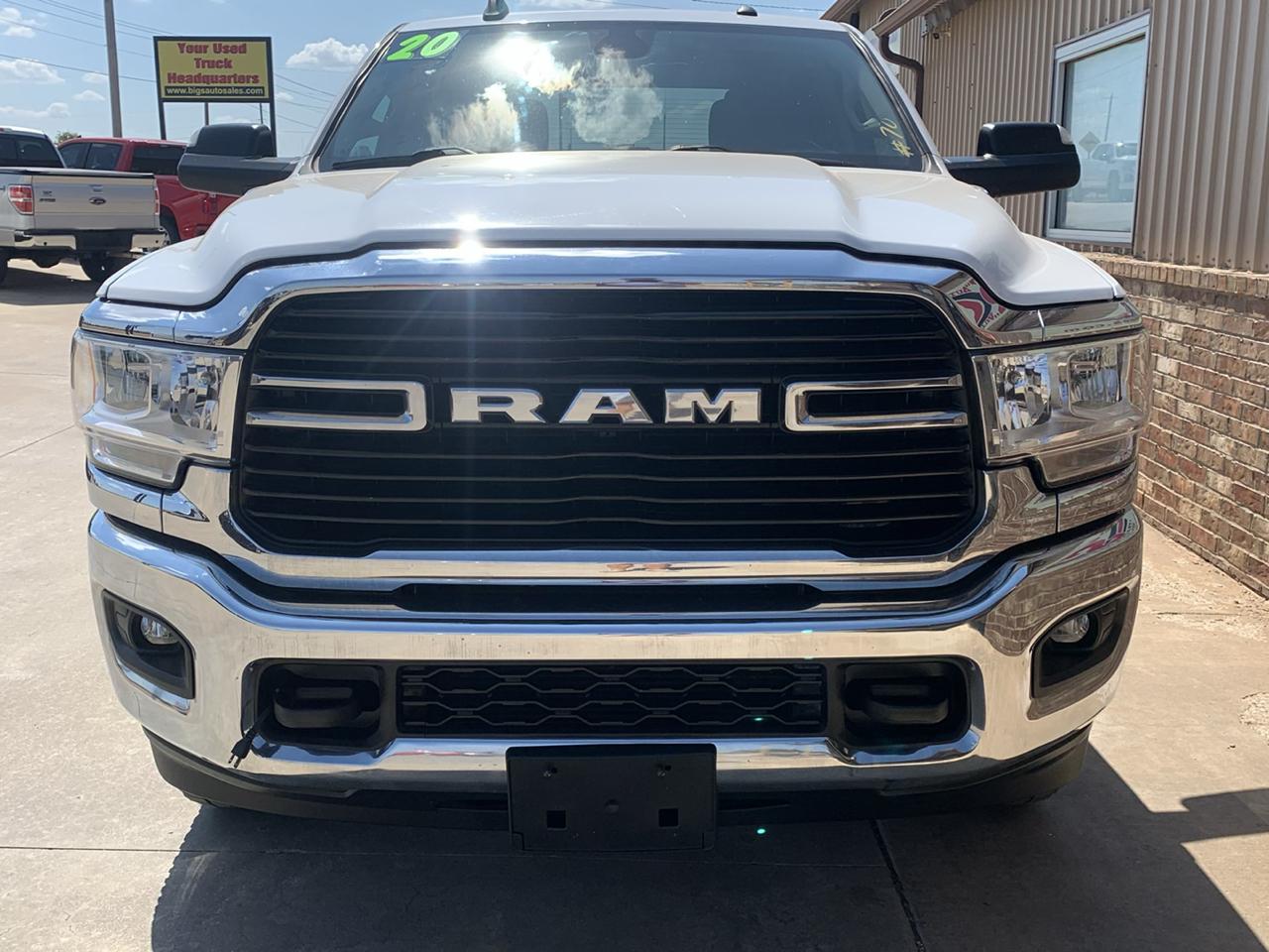 RAM 2500 Big Horn 4x4 Crew Cab 6'4" Box 2020