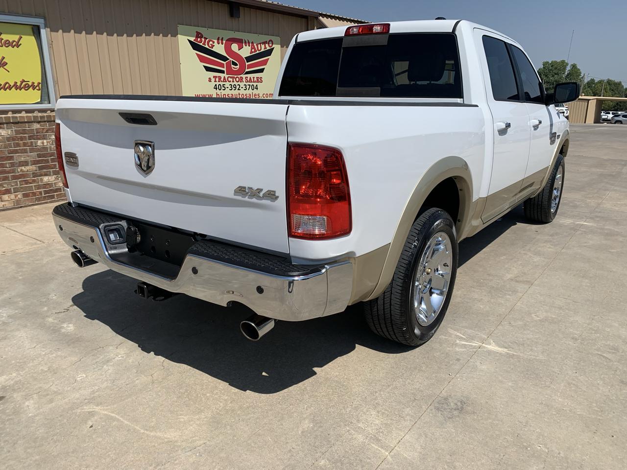 RAM 1500 4WD Crew Cab 140.5" Laramie Longhorn Edition 2011