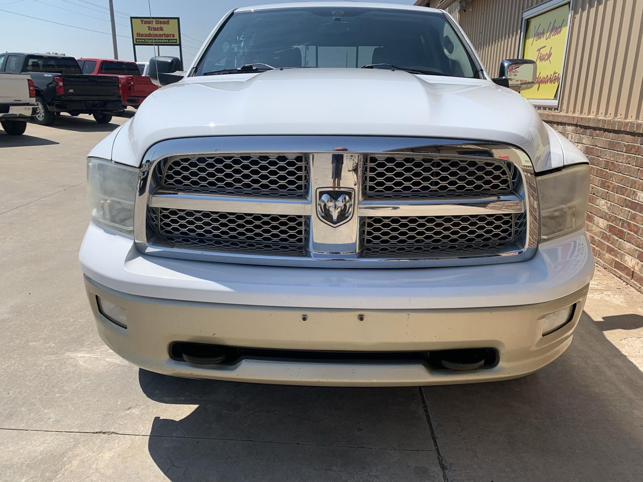 RAM 1500 4WD Crew Cab 140.5" Laramie Longhorn Edition 2011