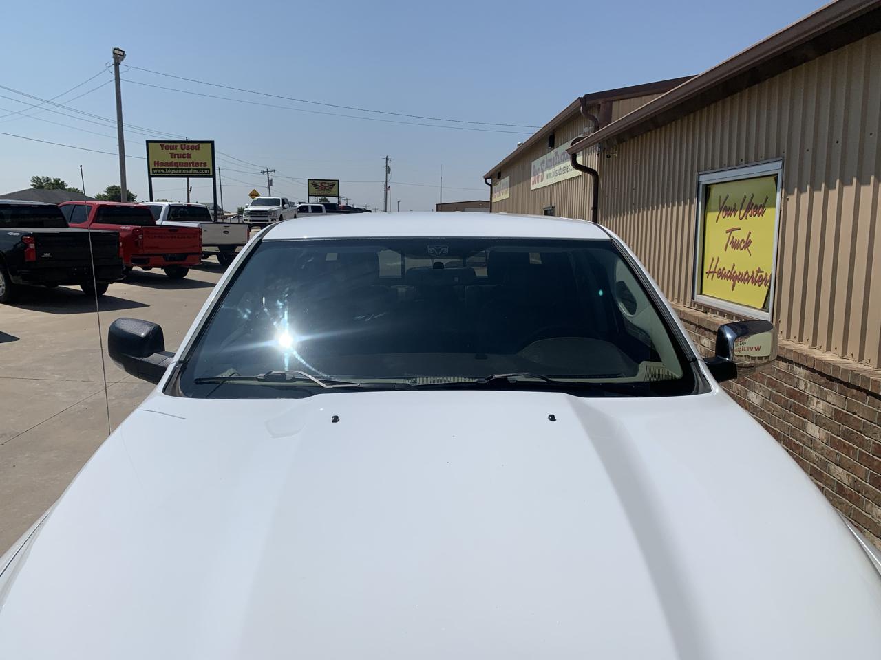 RAM 1500 4WD Crew Cab 140.5" Laramie Longhorn Edition 2011