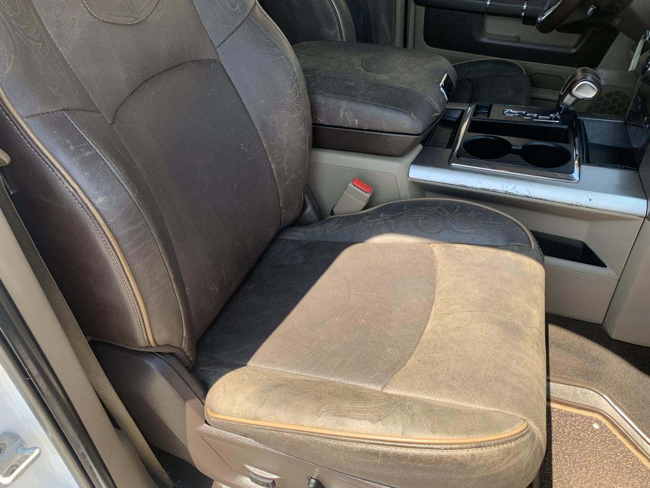 RAM 1500 4WD Crew Cab 140.5" Laramie Longhorn Edition 2011