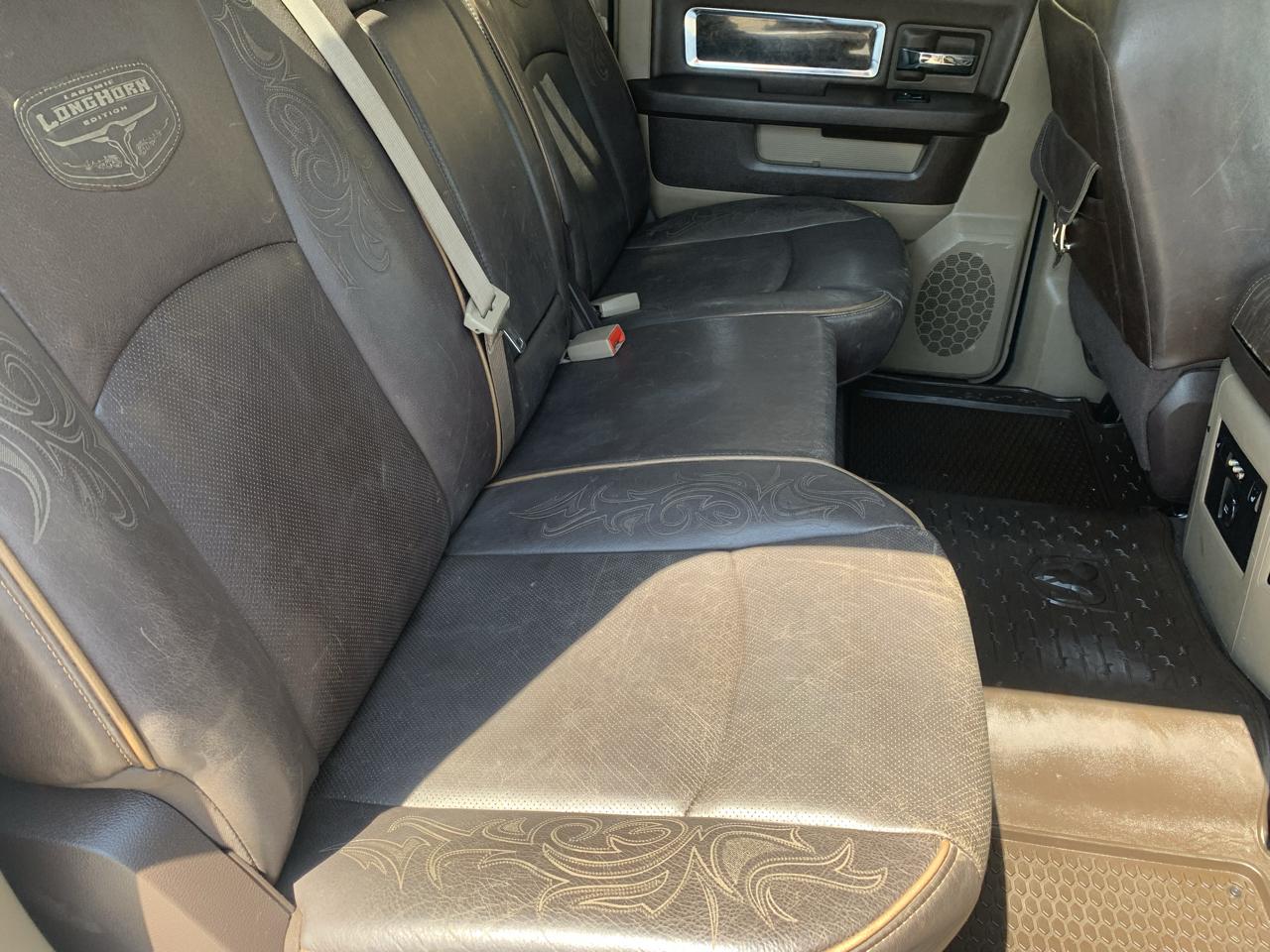 RAM 1500 4WD Crew Cab 140.5" Laramie Longhorn Edition 2011