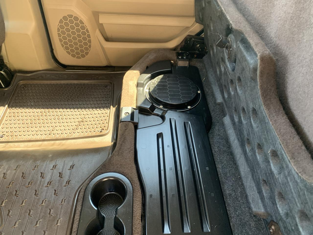 RAM 1500 4WD Crew Cab 140.5" Laramie Longhorn Edition 2011