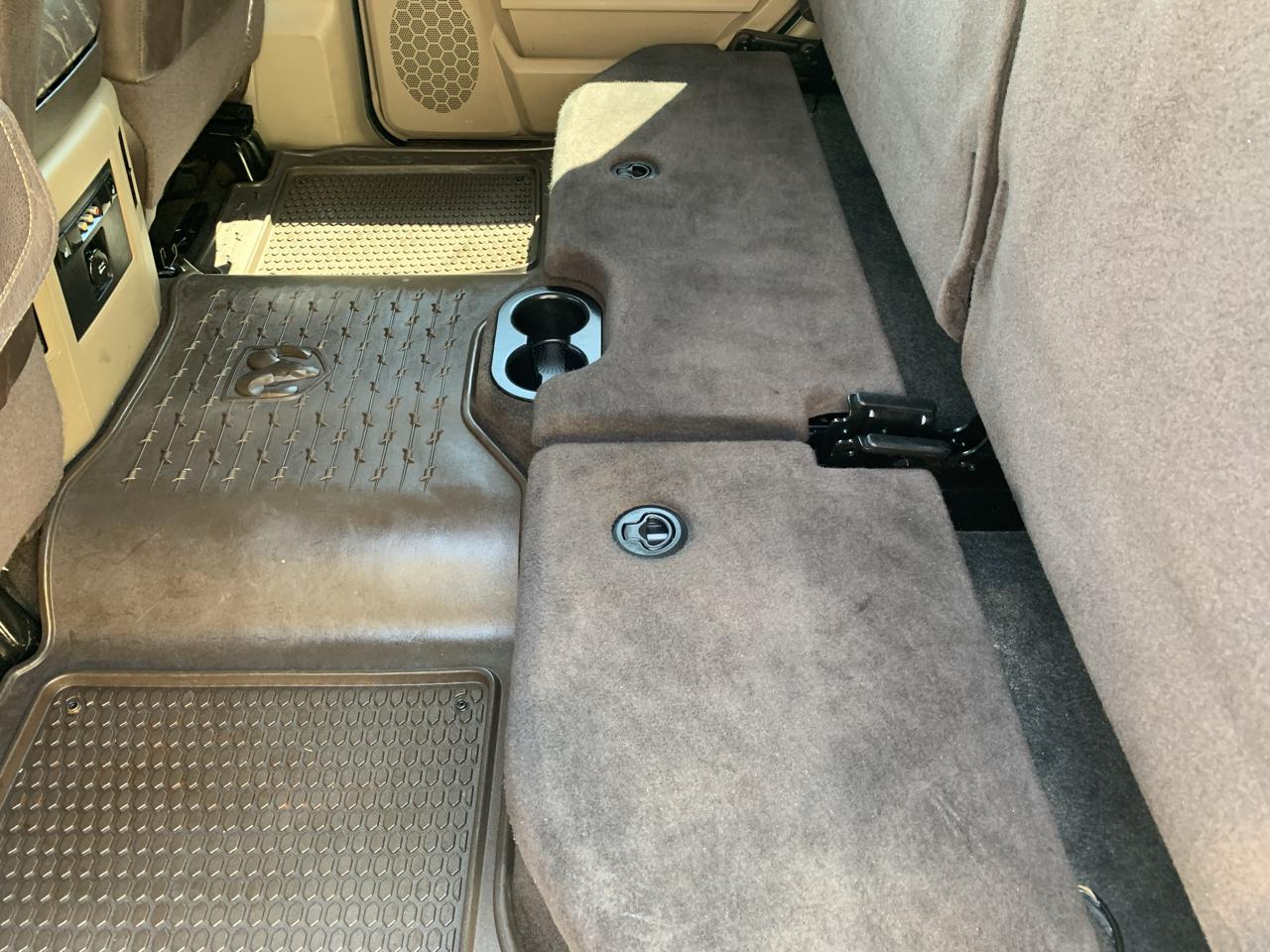 RAM 1500 4WD Crew Cab 140.5" Laramie Longhorn Edition 2011