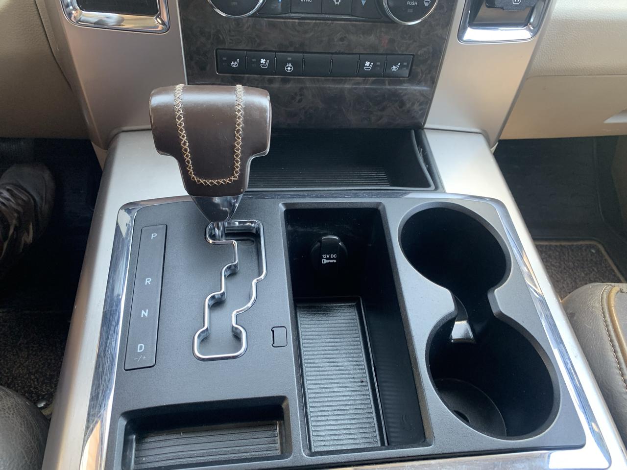 RAM 1500 4WD Crew Cab 140.5" Laramie Longhorn Edition 2011