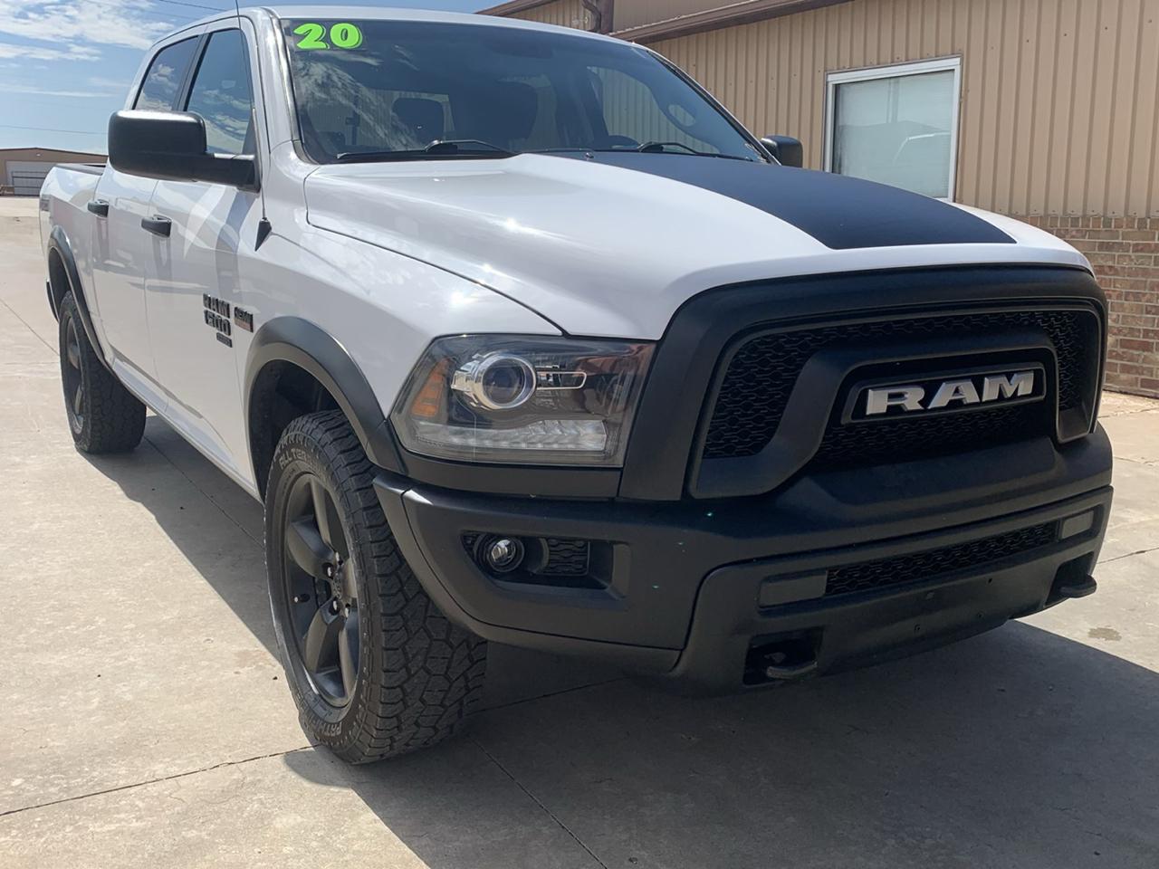 RAM 1500 Classic Warlock 4x4 Crew Cab 5'7" Box 2020