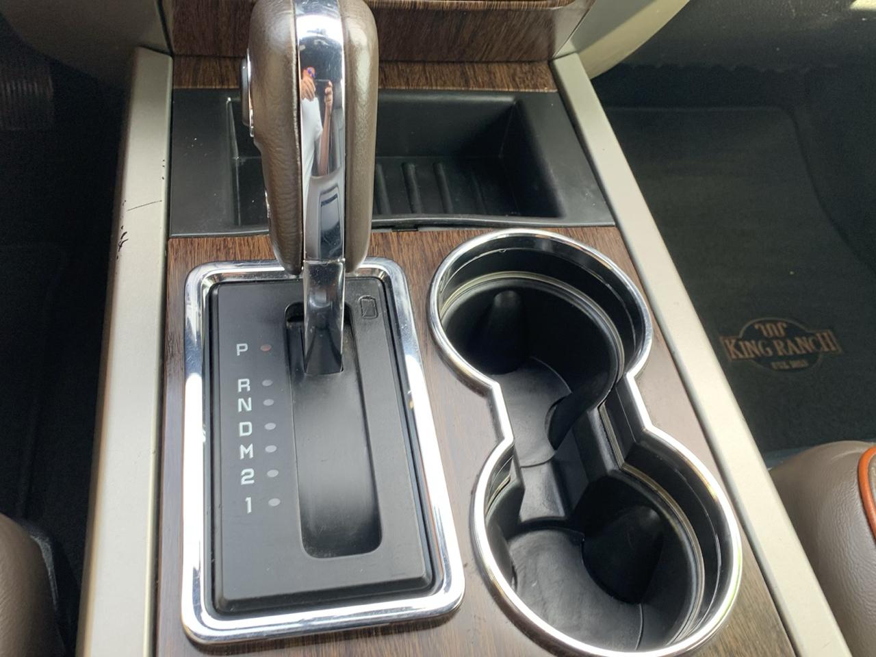 Ford Expedition 2WD 4dr King Ranch 2015