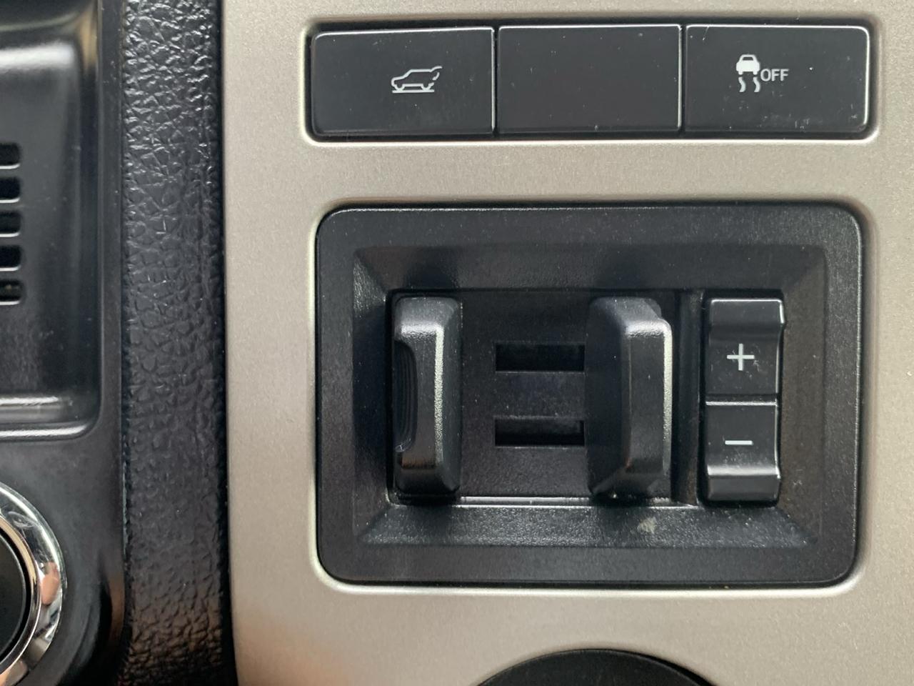 Ford Expedition 2WD 4dr King Ranch 2015