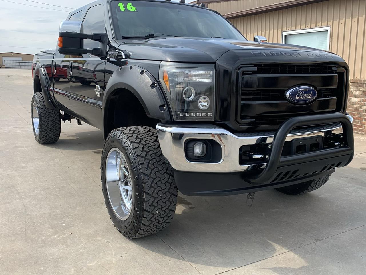 2016 Ford Super Duty F-350 SRW Crew Cab 156" Lariat 4WD